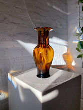 Load image into Gallery viewer, Tortoise Shell Vase
